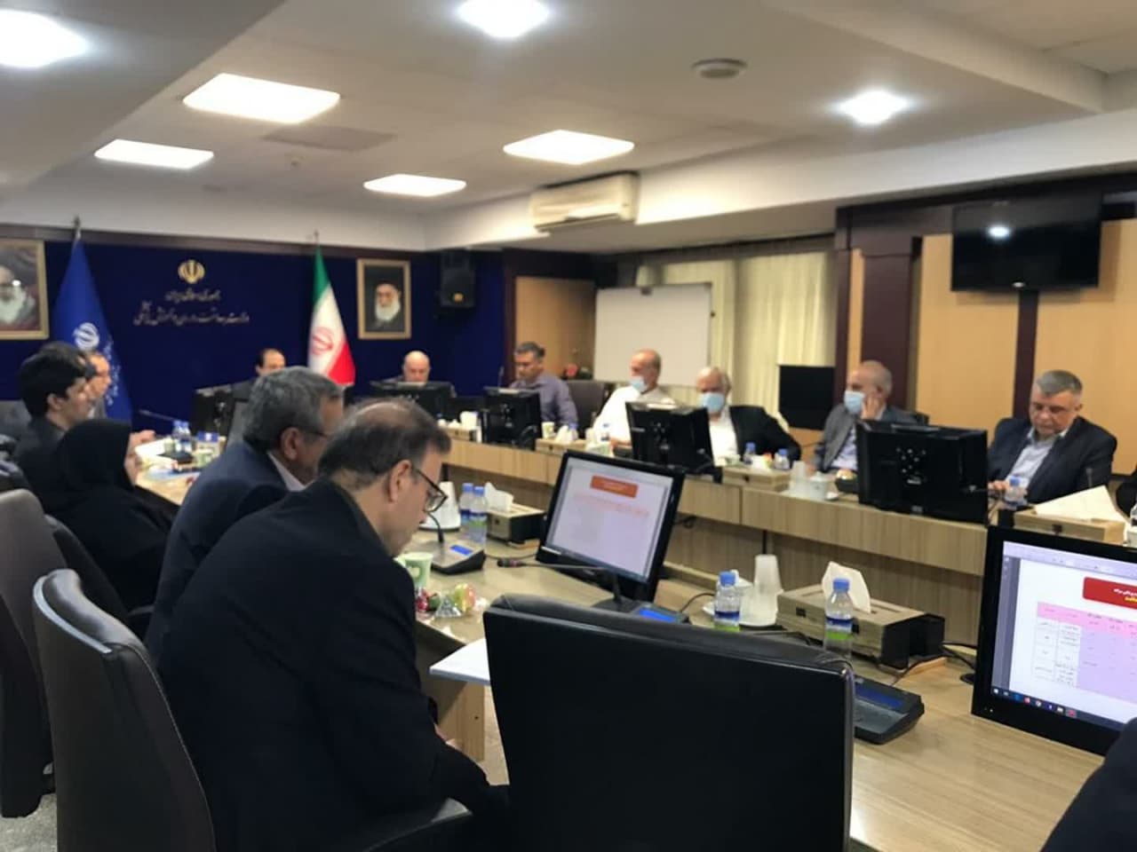 جلسه هیات امنای دانشگاه 1404.05.04